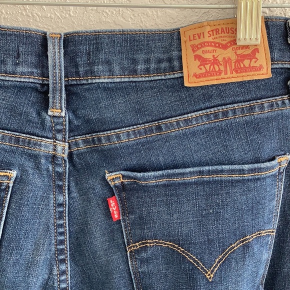 Levis Shaping Skinny Jeans - Picture 3 of 4